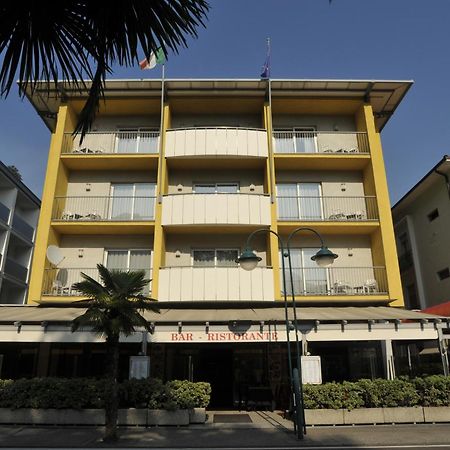 Hotel Primo Riva del Garda Bagian luar foto